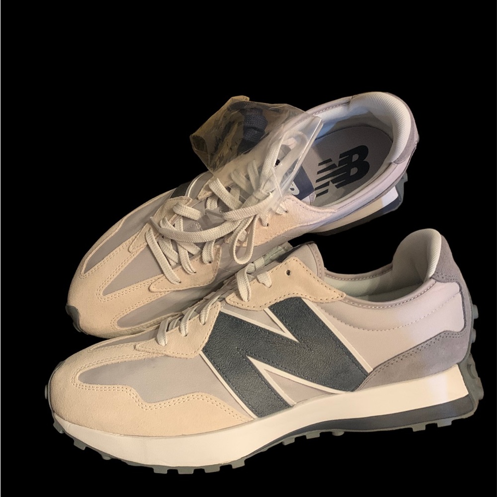 Mens New Balance 327 New!!!